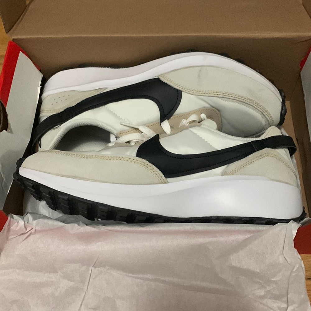 Nike Waffles Wmns 11/ Men’s 9.5
